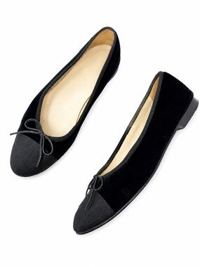 Chanel CC Cap Toe Velvet Ballet Flats Womens Size EU 39